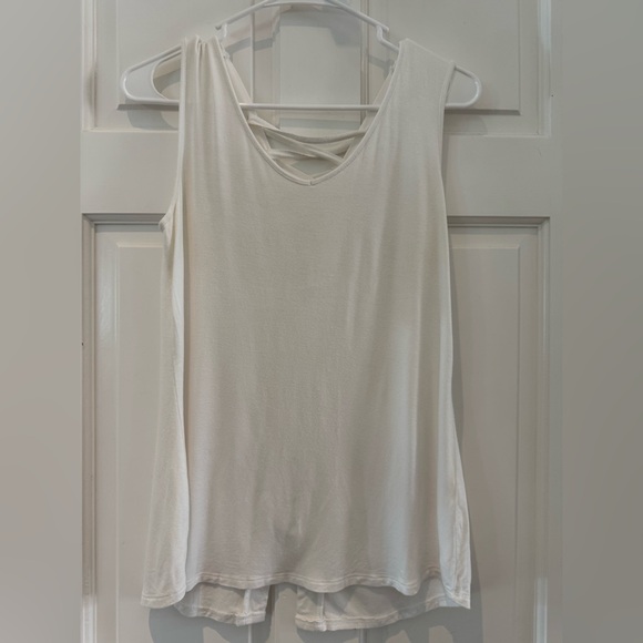 Cable & Gauge - Laced-Up Back V- Neck Tank- Ivory Size M - Picture 5 of 14